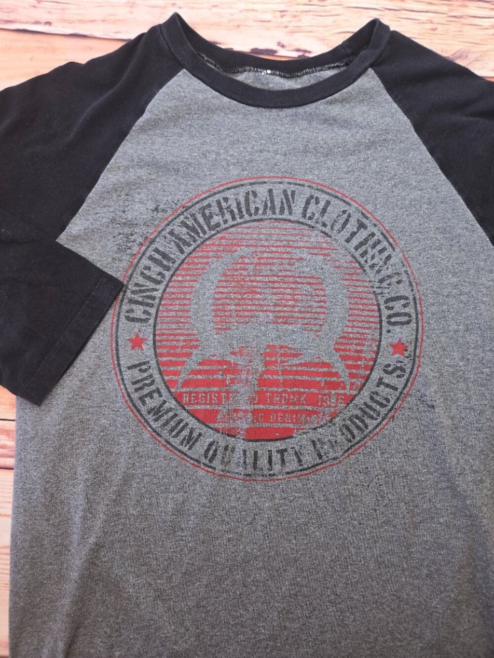 Cinch Unisex Modern Fit Raglan Shirt Medium